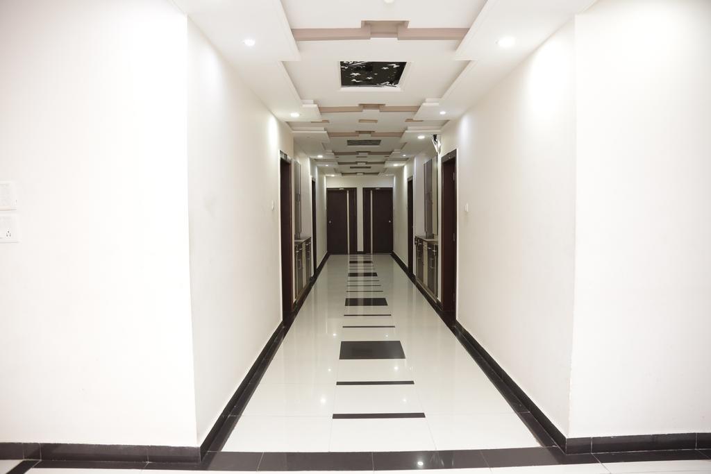 Hotel Rudra Plaza Dwārka Bagian luar foto